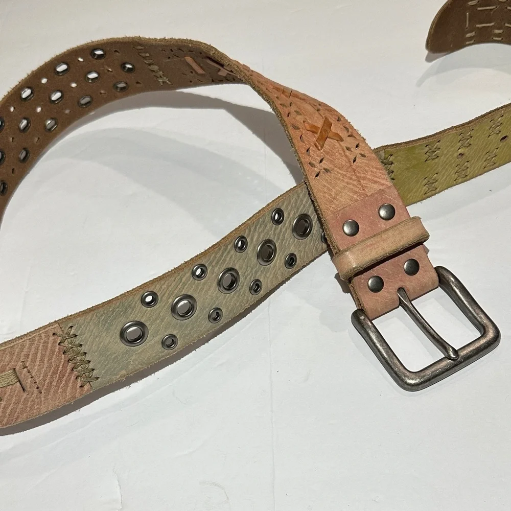 Fossil patchwork green/pink/blue Belt with grommets and embroidery 31-36”